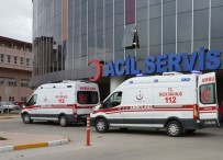 Erzincan'da Kavgaya Müdahale Eden Polis Bacagindan Biçaklandi