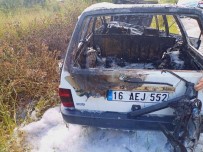 Yalova'da Direge Çarpan Otomobil Alevlere Teslim Oldu Açiklamasi 2 Yarali