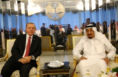 Cumhurbaşkanı Recep Tayyip Erdoğan, Suudi Arabistan Kralı Selman ile görüştü!