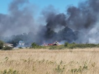 Fransa'nin Güneyinde Orman Yangini Açiklamasi Bin 500 Hektar Kül Oldu