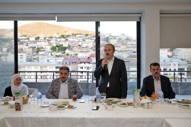 Demokrasi Zaferinin 6'Nci Yil Dönümünde Gaziler Ve Sehit Aileleri Onuruna Yemek Düzenlendi