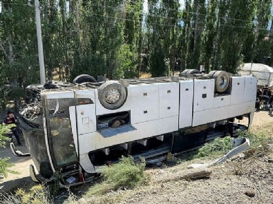 Denizli'de feci kaza! Tur otobüsü şarampole devrildi: Çok sayıda yaralı var