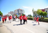 Kahramankazan'da Sehitler Anisina 'Demokrasi Kosusu' Düzenlendi