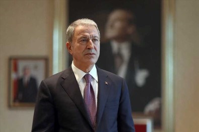 Millî Savunma Bakani Hulusi Akar Açiklamasi 'Silah Arkadaslarimiza Ve Gençlerimize Hayirli Olsun'