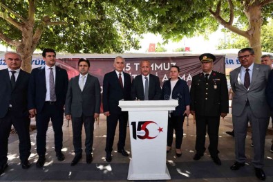 Demokrasi Destani Fotograflarla Anlatildi