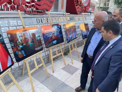 IHA'nin 15 Temmuz Fotograflari Dursunbey'de Sergilendi