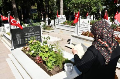 Tekirdag'da Sehitler Kabri Basinda Anildi