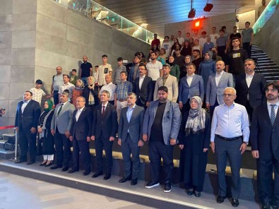 'Dünyanin Mektubu 15 Temmuz Kahramanlari Için Yaziliyor' Yarismasi Basliyor