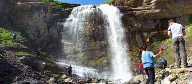 Yüksekova'nin Sakli Cenneti Açiklamasi Orse Selalesi