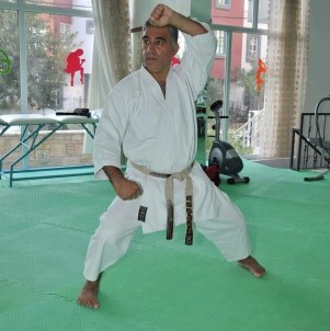 Cengiz Batu Vefat Etti