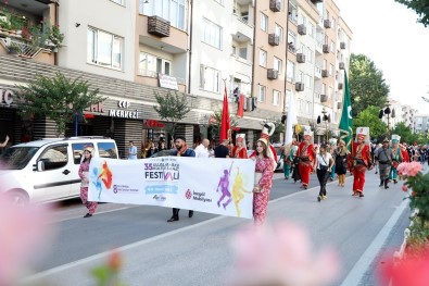 Inegöl'de Kültür Sanat Cümbüsü Basladi