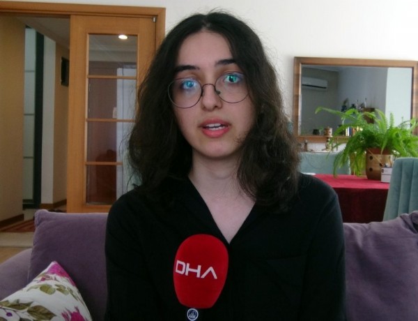 İşte YKS Türkiye şampiyonları: Selin Aşıkiraz ve Zeynep Dila Kuyucu başarının sırrını açıkladı!
