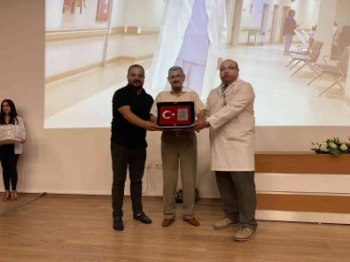 72 Yasinda Doktorluga Veda Eden Latif Hoca Açiklamasi 'Doktorlarimiz Gitmesin, Memleketin Onlara Ihtiyaci Var'