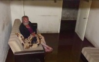 Bir milyonerin ibretlik sonu: Parası bitti şimdi lağım suları içinde yaşıyor