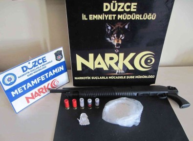 Düzce'ye Uyusturucu Getirirken Yakalandi