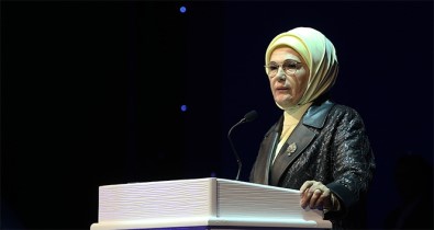 Emine Erdogan Açiklamasi 'Nerede Insan, Kadin Ve Çocuk Haklari Ihlal Ediliyorsa Kalbimiz Orada Atmalidir'