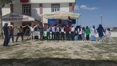 Karadenizliler Van'da Bir Araya Gelerek Doyasiya Eglendiler