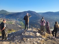 Yanan Orman Alanlari Havadan Görüntülendi