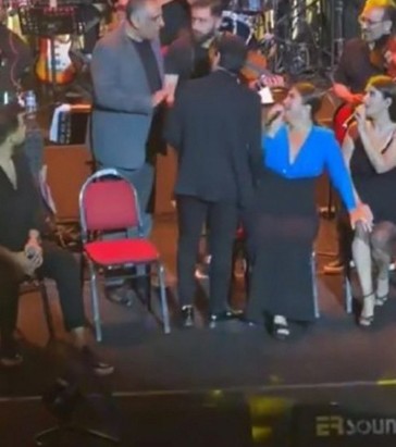 CHP'li başkan Selman Hasan Arslan, Sibel Can konserinde olay çıkarmıştı: Rezaletin yeni görüntüleri ortaya çıktı!