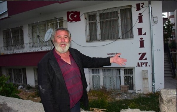 Bir milyonerin ibretlik sonu: Parası bitti şimdi lağım suları içinde yaşıyor