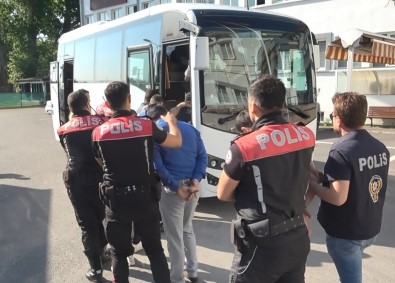 Bursa'da Kadinlari Fuhusa Zorladiklari Iddia Edilen 10 Süpheli Tutuklandi