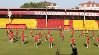 Galatasaray, Yeni Sezon Hazirliklarini Sürdürüyor