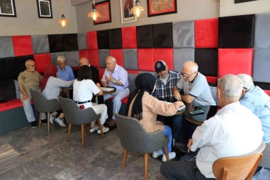 Güvenli Yaslanmak Için Hafizalari Güçlendiriliyor