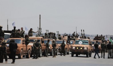 Suriye Milli Ordusu'ndan dikkat çeken adım: Tel Rıfat'a yeni askeri takviye! Böyle görüntülendi