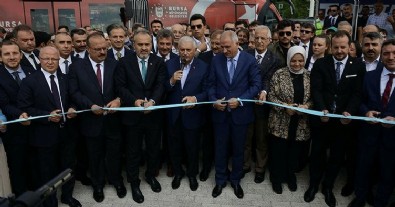 T2 tramvay hattı Binali Yıldırım'ın katılımıyla açıldı... İşte Bursa ulaşımını rahatlacak proje