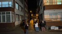 Düzce'de Deprem Nedeniyle Vatandaslar Sokaga Döküldü