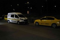 Kavgada Biçaklanan Taksi Sürücüsü Agir Yaralandi