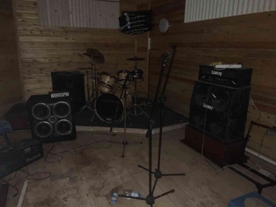 6 Aydir Sular Altinda Kalan Sanat Merkezine Çözüm Bulunamiyor