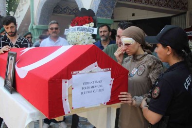 Kazada Hayatini Kaybeden Özel Harekatçi, Gözyaslariyla Son Yolculuguna Ugurlandi