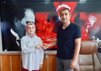 YKS Ilçe Birincisi Olan Ögrenci Altin Ile Ödüllendirildi