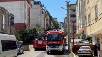 5 Katli Binanin Çatisinda Yangin Çikti