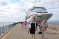 5 Yil Aradan Sonra Ilk Kruvaziyer Gemisi Sinop'a Yanasti