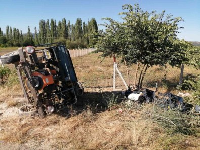 Tarim Isçilerini Tasiyan Araç Devrildi, 5 Kisi Yaralandi