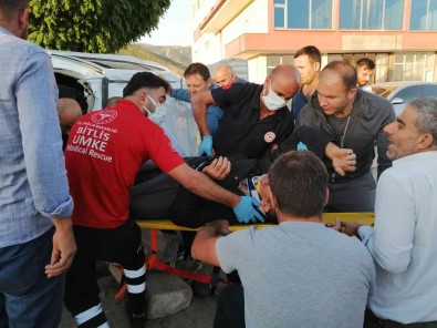 Bitlis'te Trafik Kazasi Açiklamasi 4 Yarali