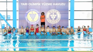 Buca'da Ilk Basarili Kulaç Heyecani