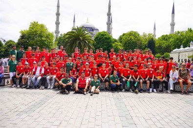 Kizilay Kamplari Gençlerin Gelisimine Katki Sagliyor