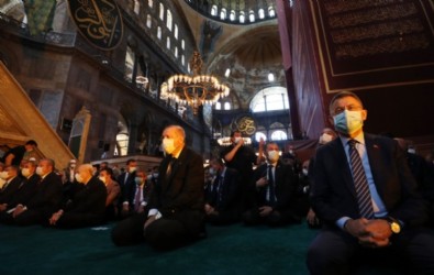 Ayasofya Camii’nin ibadete açılışının ikinci yılı...