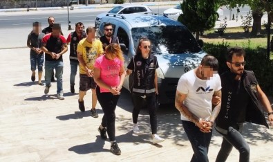 Uyusturucu Ticaretine 5 Tutuklama