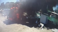 Bakim Için Karaya Çekilen Tekne Alev Alev Yandi, O Anlar Güvenlik Kamerasina Yansidi