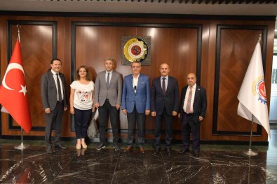 Women-Up Ile Kadin Girisimci Ve Isçiye Destek