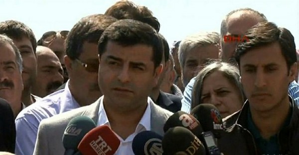 Selahattin Demirtaş'ı yalanını PKK itirafçısı çürüttü! Kandil'den emir aldı sokak çağrısı yaptı!