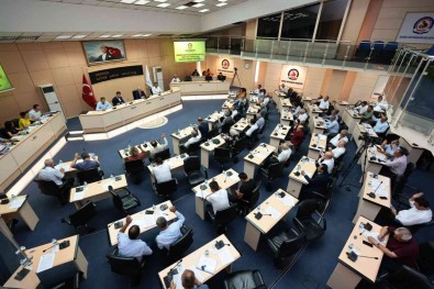 Büyüksehir 5 Bin Ögrenciye 12,5 Milyon Lira Ögrenim Yardimi Yapacak