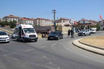 Iki Aracin Çarpistigi Kaza Kamerada Açiklamasi 1 Yarali