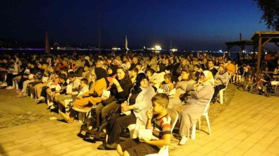 Körfez'de Açik Hava Sinemasina Yogun Ilgi