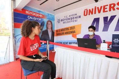 Tercih Tiri Gençler Için Kent Meydaninda Yerini Aliyor