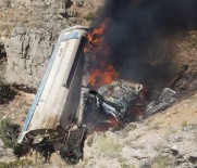 Uçuruma Yuvarlanan Kamyon Alev Aldi Açiklamasi 1 Yarali